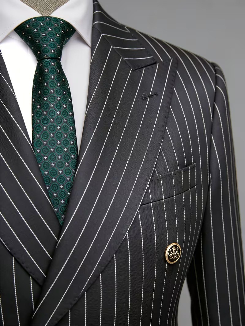   Blazer noir à rayures fines  - Formal Wear For Men Black Suit avis et prix